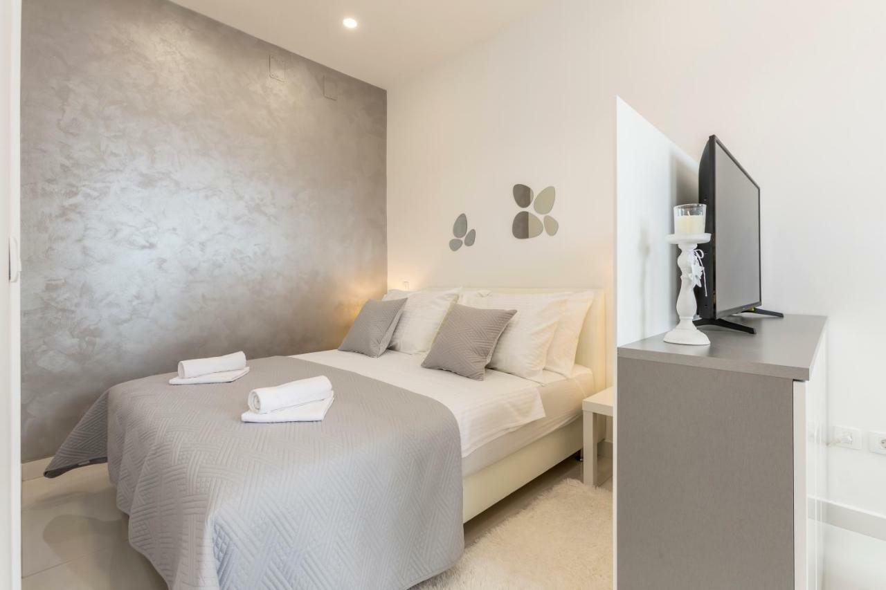 Studio Apartments Twins Split Zewnętrze zdjęcie